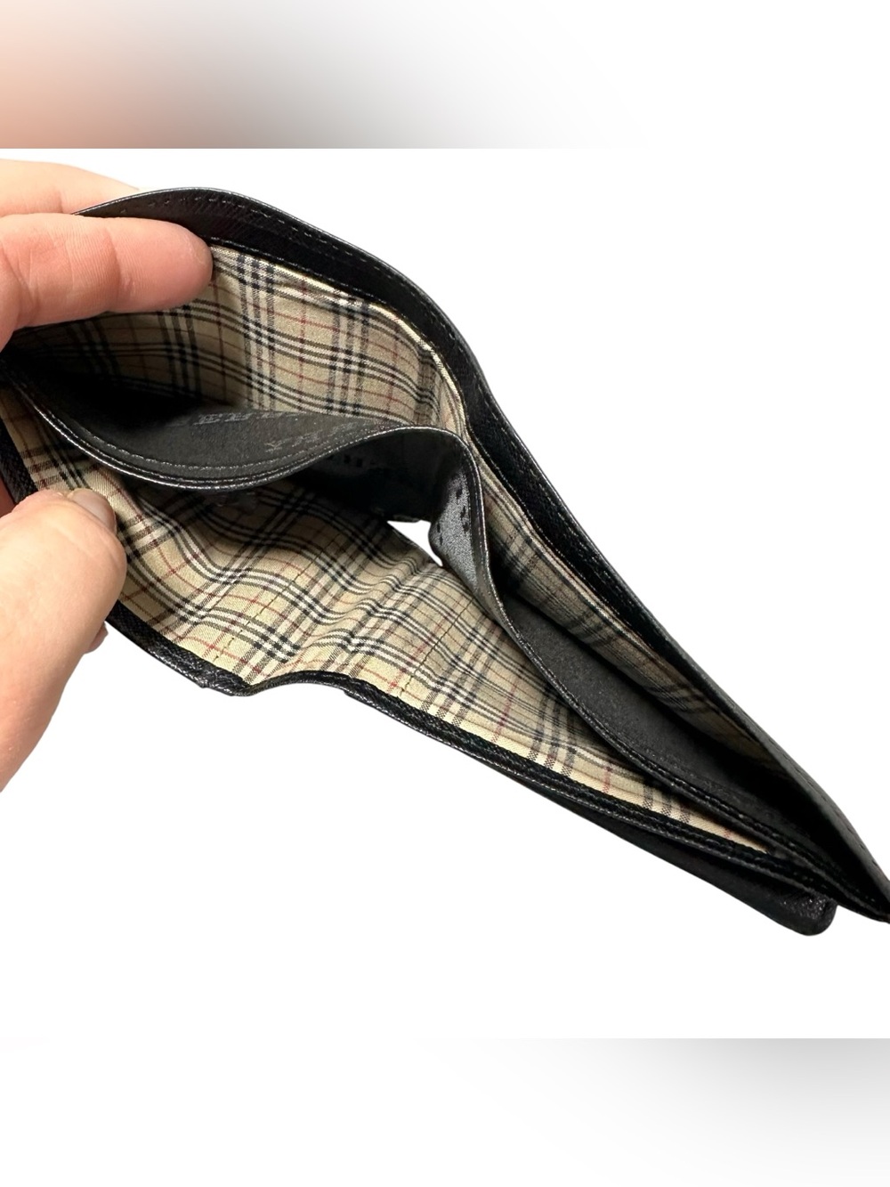 Burberry Black Leather & Nova Check Men’s Bifold Wallet - Picture 9 of 14